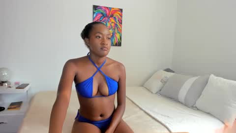 Snapshot of karina_lopez7 chatting on 01-16-25, 06:16 karina_lopez7 online show from 01-16-25, 06:16