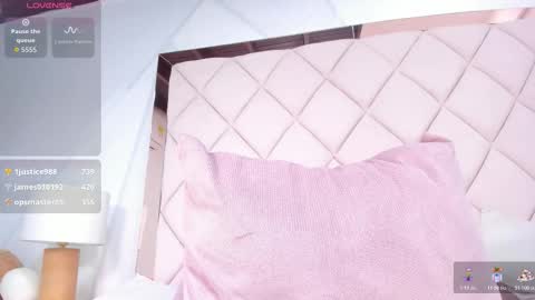 Karina online show from 11-10-25, 01:59