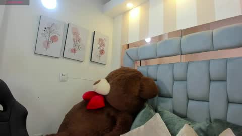 Snapshot of karina_mason chatting on 05-12-26, 05:21 Karina online show from 05-12-26, 05:21