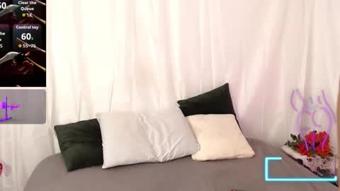 Snapshot of karina_taylor chatting on 10-15-25, 05:40 karina Taylor online show from 10-15-25, 05:40