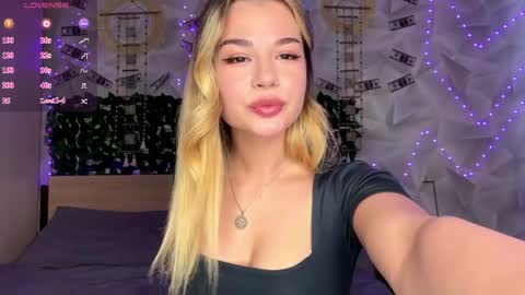 Snapshot of karina_vibe chatting on 05-07-26, 11:15 Karina online show from 05-07-26, 11:15