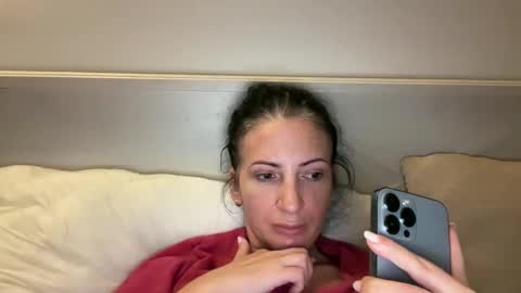 Karina online show from 12-17-24, 10:00