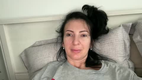 Karina online show from 02-01-25, 12:16