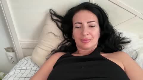 Snapshot of karinablair chatting on 03-12-26, 01:17 Karina online show from 03-12-26, 01:17