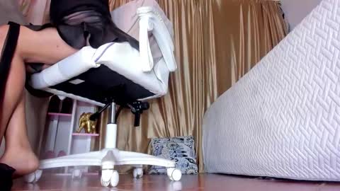 KARINA online show from 11-21-25, 09:19