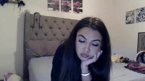 Snapshot of karinakummings chatting on 12-20-25, 12:01 karinakummings online show from 12-20-25, 12:01