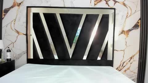 KarinaSimonz online show from 11-18-25, 08:35