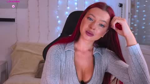 Snapshot of karinchik_ chatting on 02-14-25, 10:36 Karina online show from 02-14-25, 10:36