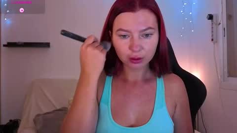 Snapshot of karinchik_ chatting on 09-23-25, 06:33 Karina online show from 09-23-25, 06:33