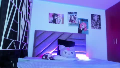 Snapshot of karinna__raven chatting on 12-23-25, 12:08 KARINNA RAVEN online show from 12-23-25, 12:08