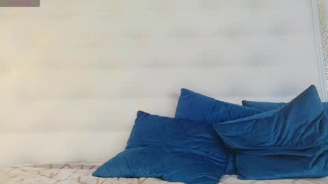 KARISSIA online show from 04-06-26, 04:46