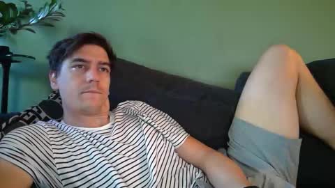 Snapshot of karl_mask chatting on 09-20-25, 02:07 Karl online show from 09-20-25, 02:07