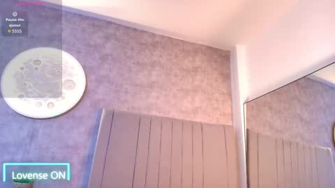 Snapshot of karla__ruiz chatting on 09-21-25, 07:26 Karla online show from 09-21-25, 07:26