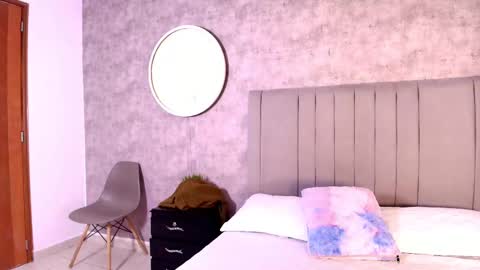 Snapshot of karla__ruiz chatting on 09-28-25, 07:30 Karla online show from 09-28-25, 07:30