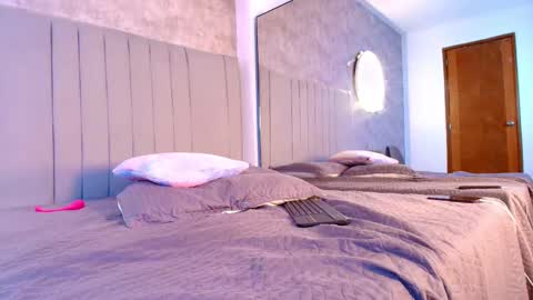 Snapshot of karla__ruiz chatting on 09-30-25, 10:26 Karla online show from 09-30-25, 10:26