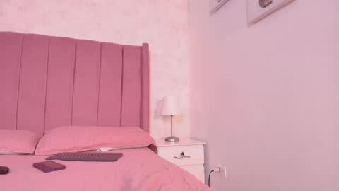 Snapshot of karla__ruiz chatting on 10-04-25, 01:58 Karla online show from 10-04-25, 01:58