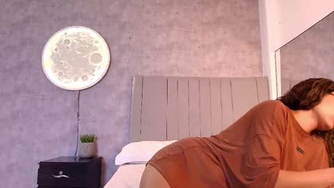 Snapshot of karla__ruiz chatting on 11-24-25, 07:02 Karla online show from 11-24-25, 07:02