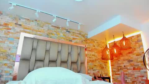 Snapshot of karla_dunn chatting on 11-08-25, 09:24 Karla online show from 11-08-25, 09:24