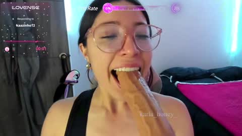 Snapshot of karla_honey_ chatting on 12-24-24, 12:22 Karla online show from 12-24-24, 12:22