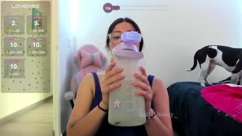 Snapshot of karla_honey_ chatting on 01-08-25, 08:50 Karla online show from 01-08-25, 08:50