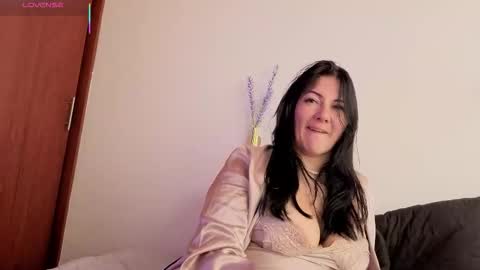 Snapshot of karla_valk1 chatting on 03-09-26, 02:54 karla online show from 03-09-26, 02:54