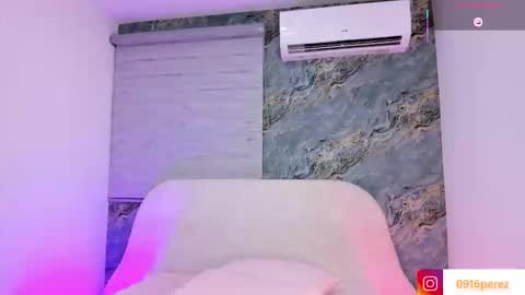 Snapshot of karla_wonderful chatting on 11-19-25, 07:47 karolina online show from 11-19-25, 07:47