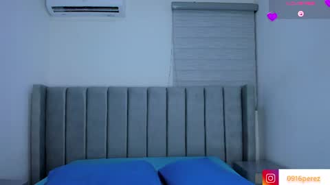 karolina  online show from 06-24-26, 12:04