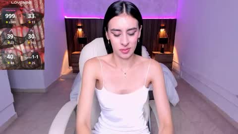 Karlaa  online show from 11-28-25, 11:02