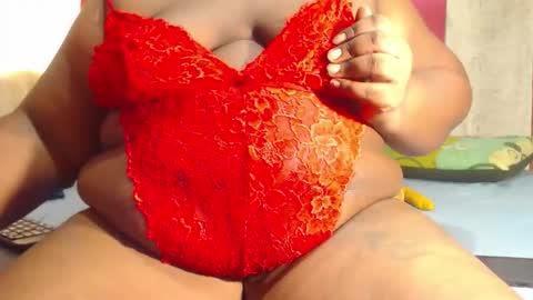 Snapshot of karlafreakk11 chatting on 02-26-26, 12:59 DAHIANA online show from 02-26-26, 12:59