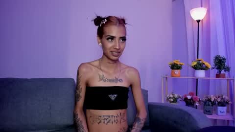karlaslutskinny__ online show from 11-15-25, 05:31