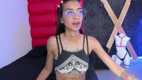 Snapshot of karlaslutskinny__ chatting on 03-12-26, 09:10 karlaslutskinny__ online show from 03-12-26, 09:10