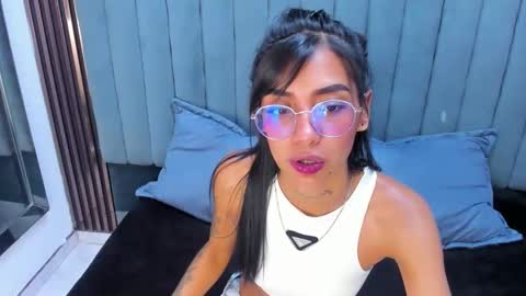 Snapshot of karlaslutskinny__ chatting on 04-08-26, 08:31 karlaslutskinny__ online show from 04-08-26, 08:31