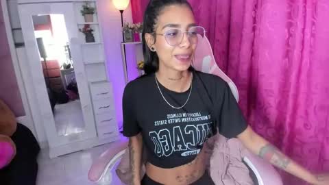 Snapshot of karlaslutskinny__ chatting on 04-15-26, 07:58 karlaslutskinny__ online show from 04-15-26, 07:58