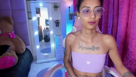 Snapshot of karlaslutskinny__ chatting on 04-18-26, 07:40 karlaslutskinny__ online show from 04-18-26, 07:40