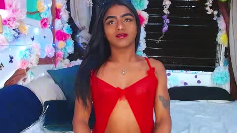 Snapshot of karly_coffe chatting on 03-12-25, 08:08 KARLY. online show from 03-12-25, 08:08