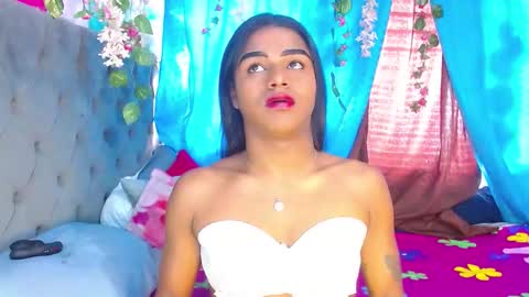 Snapshot of karly_coffe chatting on 09-29-25, 11:37 KARLY. online show from 09-29-25, 11:37