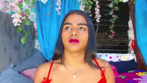 Snapshot of karly_coffe chatting on 10-01-25, 03:23 KARLY. online show from 10-01-25, 03:23