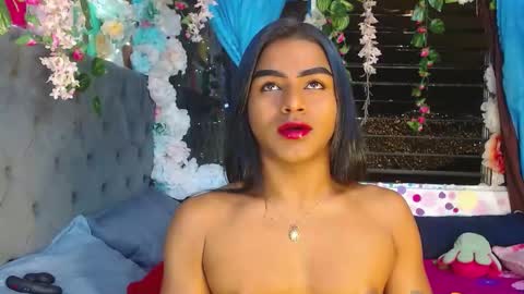 Snapshot of karly_coffe chatting on 10-07-25, 10:01 KARLY. online show from 10-07-25, 10:01