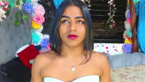 Snapshot of karly_coffe chatting on 10-20-25, 04:57 KARLY. online show from 10-20-25, 04:57