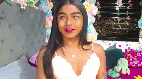 Snapshot of karly_coffe chatting on 12-15-25, 06:50 KARLY. online show from 12-15-25, 06:50