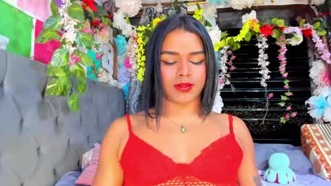Snapshot of karly_coffe chatting on 06-03-26, 06:49 KARLY. online show from 06-03-26, 06:49