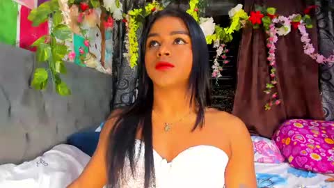 Snapshot of karly_coffe chatting on 06-20-26, 09:23 KARLY. online show from 06-20-26, 09:23