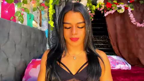 Snapshot of karly_coffe chatting on 07-15-26, 09:36 KARLY. online show from 07-15-26, 09:36