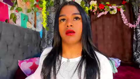 Snapshot of karly_coffe chatting on 07-16-26, 09:26 KARLY. online show from 07-16-26, 09:26