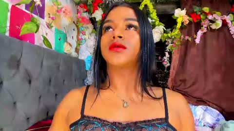 Snapshot of karly_coffe chatting on 08-05-26, 08:39 KARLY. online show from 08-05-26, 08:39