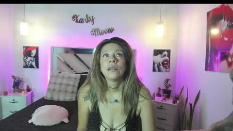 Karly Moonns online show from 04-19-26, 08:00