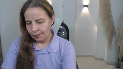 KARLYE online show from 12-16-25, 01:32