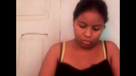Snapshot of karmellah chatting on 06-08-26, 01:22 Karmellah online show from 06-08-26, 01:22