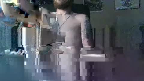 Snapshot of karnyx3 chatting on 11-22-25, 11:42 Karlos Montoya online show from 11-22-25, 11:42