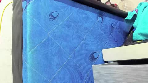 Karol online show from 02-09-25, 03:22